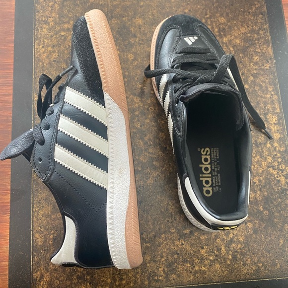 Adidas - Picture 3 of 5